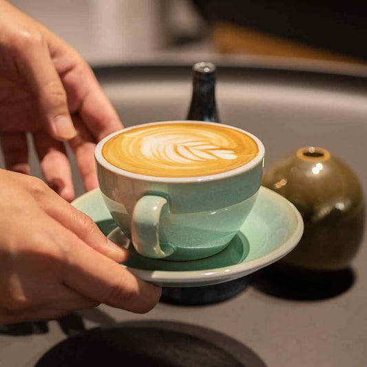 EGG 250ml Cappuccino - Taza y Platillo