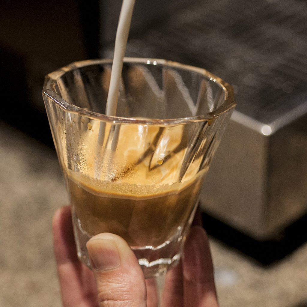 URBAN GLASS - 120ml Twisted Cortado Glass